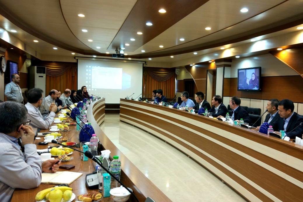 蓝迪国际智库平台代表团与 SAIPA 集团座谈会.jpg